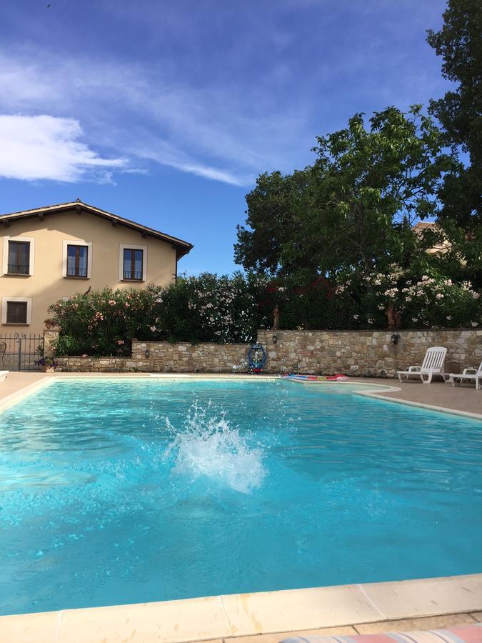 Genius Loci Country Inn Bevagna Exterior foto